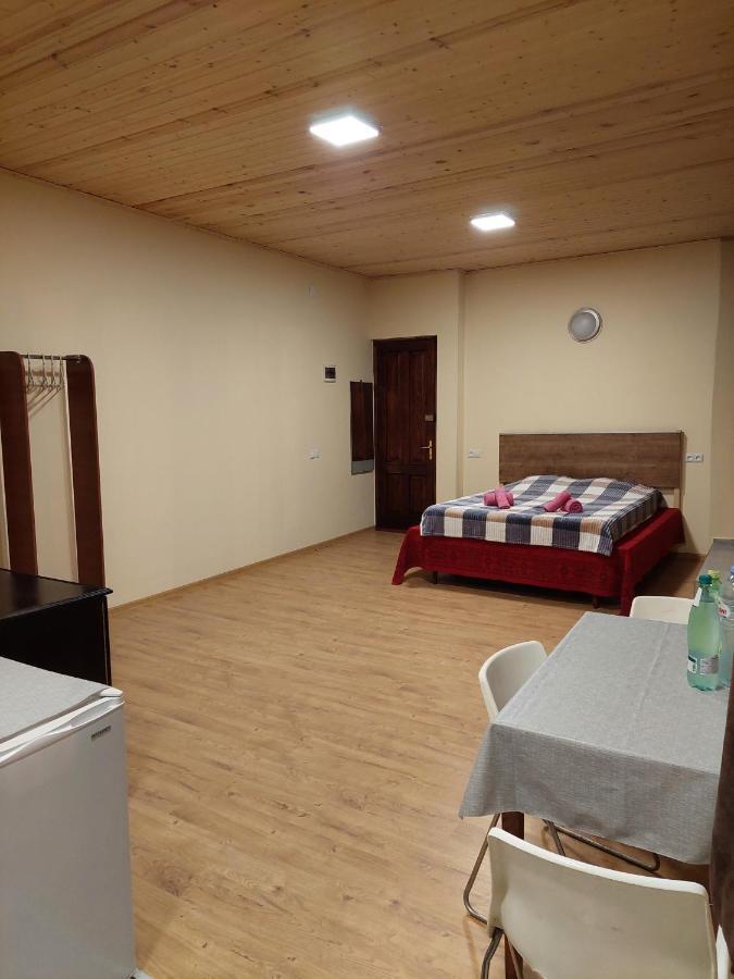 Guest House Gege Tbilisi Esterno foto