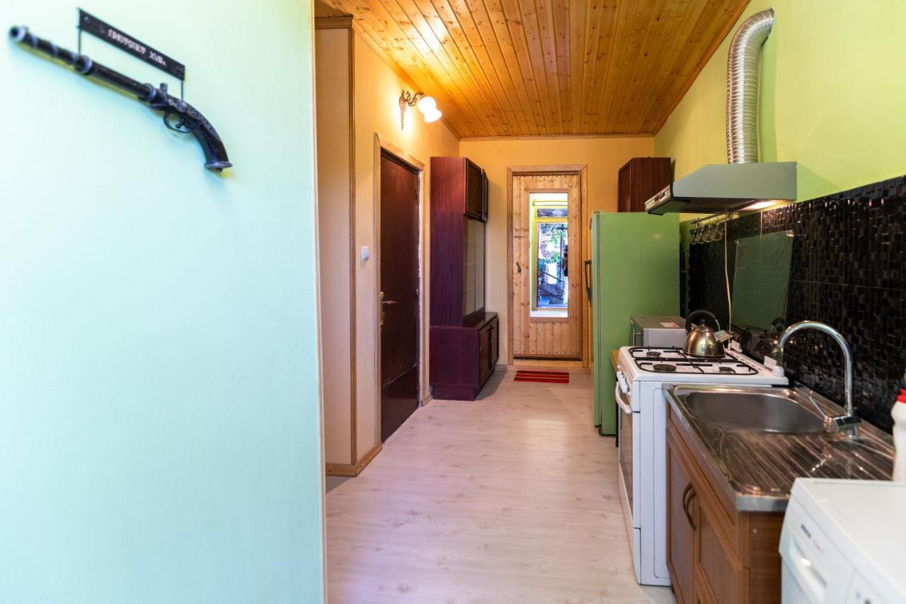 Guest House Gege Tbilisi Esterno foto