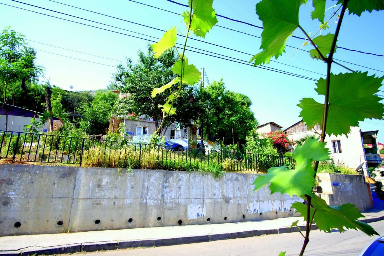 Guest House Gege Tbilisi Esterno foto